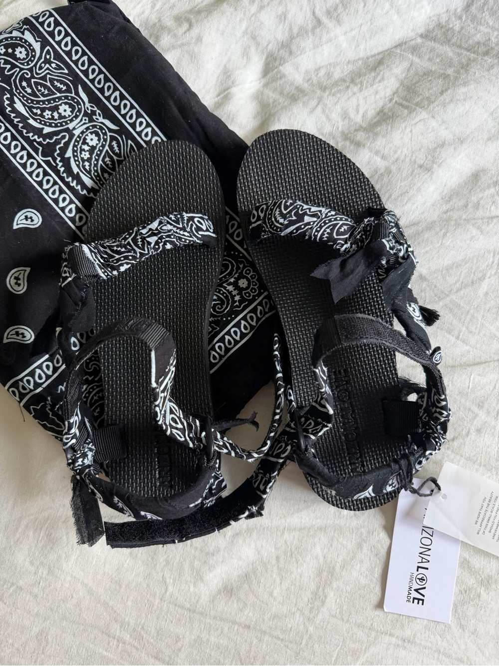 Arizona Love Black Bandana-Print Wrap Sandals
